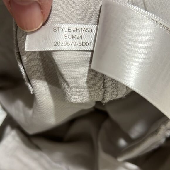 J. Crew Factory H1453 Gray 5" Classic Chino Short For Women NWT size 8 - Picture 9 of 10